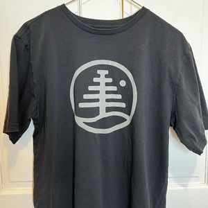 Burton Family Tree Short Sleeve Men’s T-Shirt in Size Medium